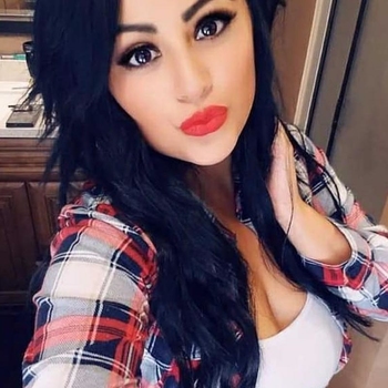 Shelja (25) uit West-vlaanderen