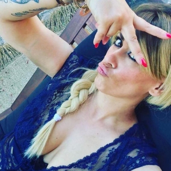 Vermiky (31) uit Izegem (West-vlaanderen) wilt afspreken voor sex
