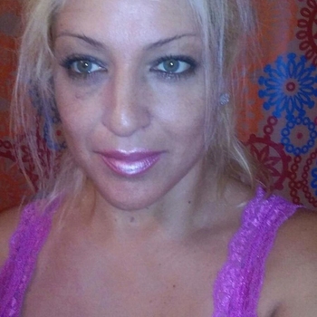 Jojoanne (48) uit Borgloon (Vlaams-Limburg) wilt afspreken voor sex
