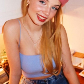 Afspreken met Modellekeh? Meld je gratis aan en maak contact!