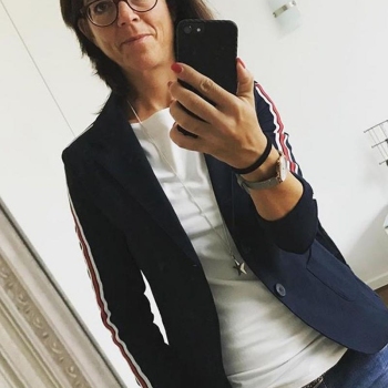 Afspreken met Annelies6060? Meld je gratis aan en maak contact!