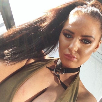 Giana (27) uit Perwijs (Waals-Brabant) wilt afspreken voor sex
