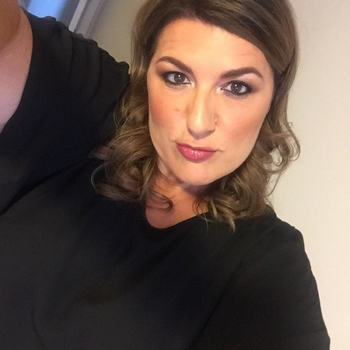 Sylvie (46) uit Kinrooi (Vlaams-Limburg) wilt afspreken voor sex