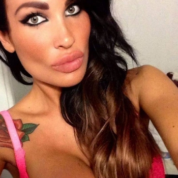 LadySyl (28) uit Oost-vlaanderen