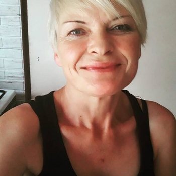 NadineO (53) uit Gent (Oost-vlaanderen) wilt afspreken voor sex