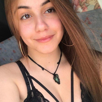 Lovelyme (26) uit Lichtervelde (West-vlaanderen) wilt afspreken voor sex