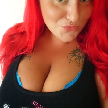 Littleredlove (35) uit Brussel (Het Brussels Hoofdst) wilt afspreken voor sex
