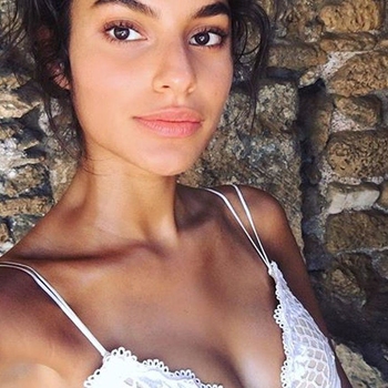 Joycie (24) uit Brussel (Het Brussels Hoofdst) wilt afspreken voor sex