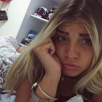 Astridje (27) uit Eigenbrakel (Waals-Brabant) wilt afspreken voor sex