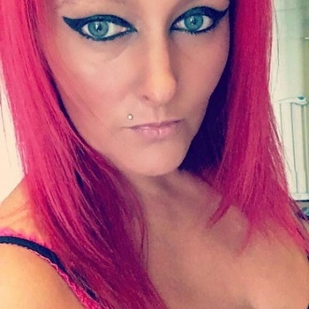 Kirri (38) uit Waver (Waals-Brabant) wilt afspreken voor sex