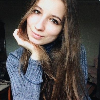 Agnetha (23) uit Luik