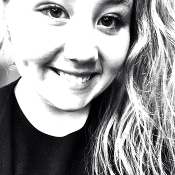 Lucindake (24) uit Oud-Turnhout (Antwerpen) wilt afspreken voor sex