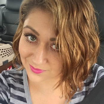 izabella (32) uit Poperinge (West-vlaanderen) wilt afspreken voor sex