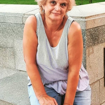 doreeallleen (64) uit Alveringem (West-vlaanderen) wilt afspreken voor sex