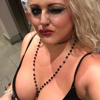 VolleMilf (42) uit Vlaams-Limburg