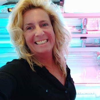 Daanyia (62) uit Lier (Antwerpen) wilt afspreken voor sex