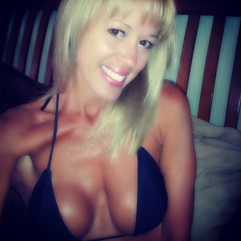 Lizzy (36) uit Hasselt (Vlaams-Limburg) wilt afspreken voor sex