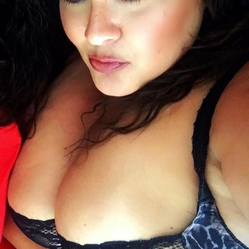 Hesta (40) uit Aalst (Oost-vlaanderen) wilt afspreken voor sex