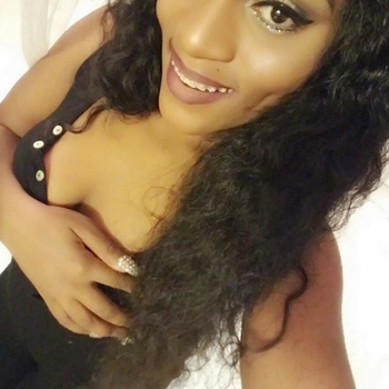 Curlylilly (37) uit Merksplas (Antwerpen) wilt afspreken voor sex