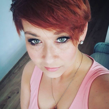 Roselin (35) uit Ieper (West-vlaanderen) wilt afspreken voor sex