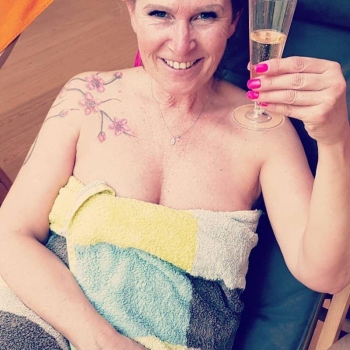 HeavenLee (62) uit Stekene (Oost-vlaanderen) wilt afspreken voor sex